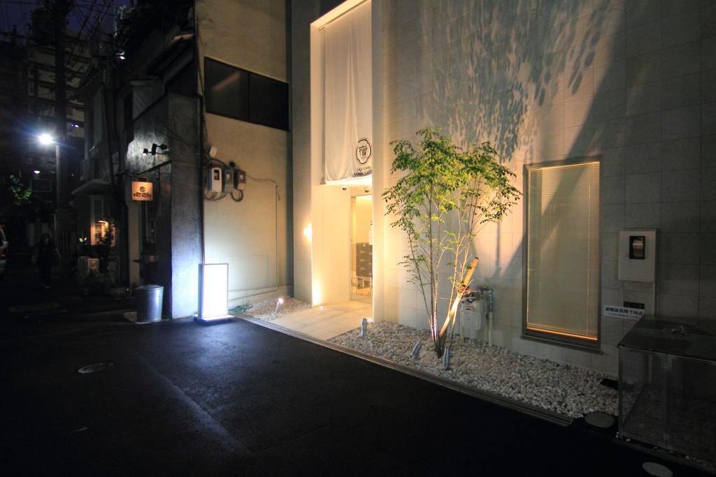 Yadokari Namba Hostel Osaka Buitenkant foto