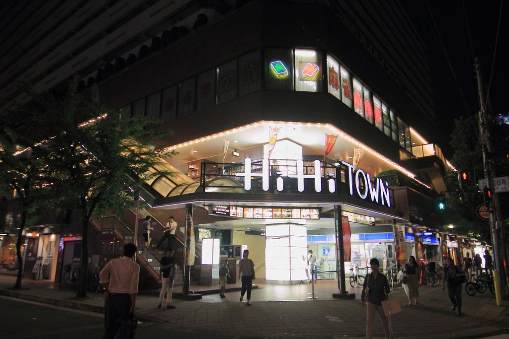 Yadokari Namba Hostel Osaka Buitenkant foto