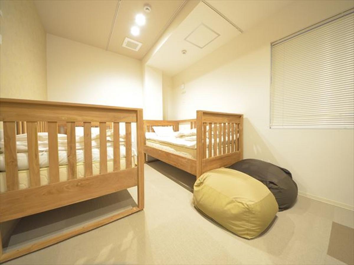 Yadokari Namba Hostel Osaka Buitenkant foto