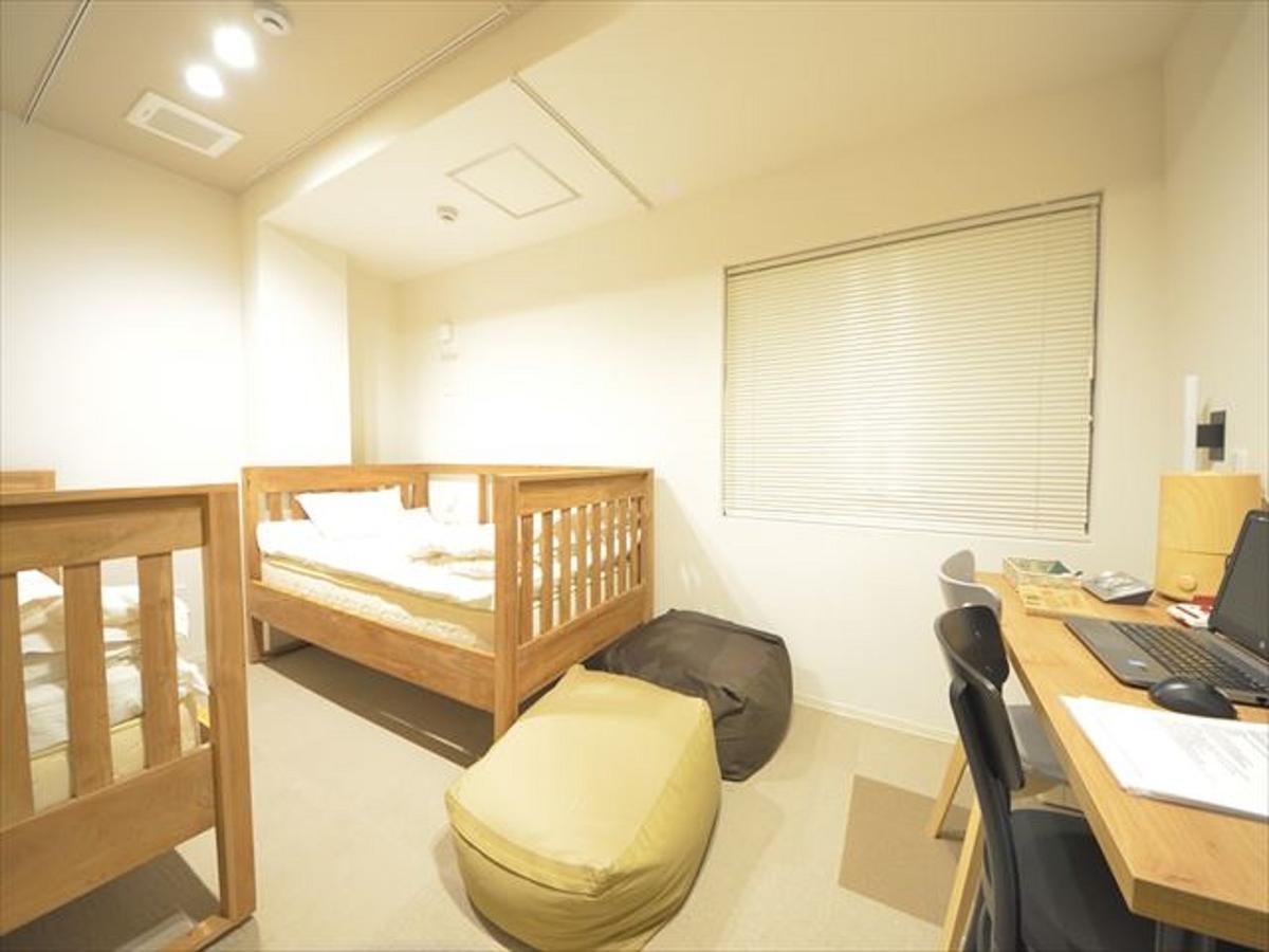 Yadokari Namba Hostel Osaka Buitenkant foto