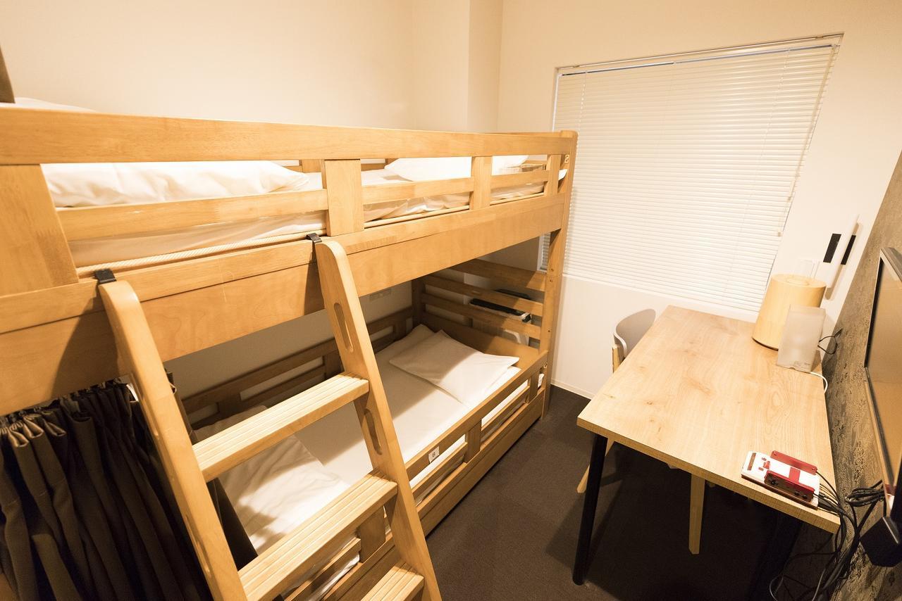 Yadokari Namba Hostel Osaka Buitenkant foto