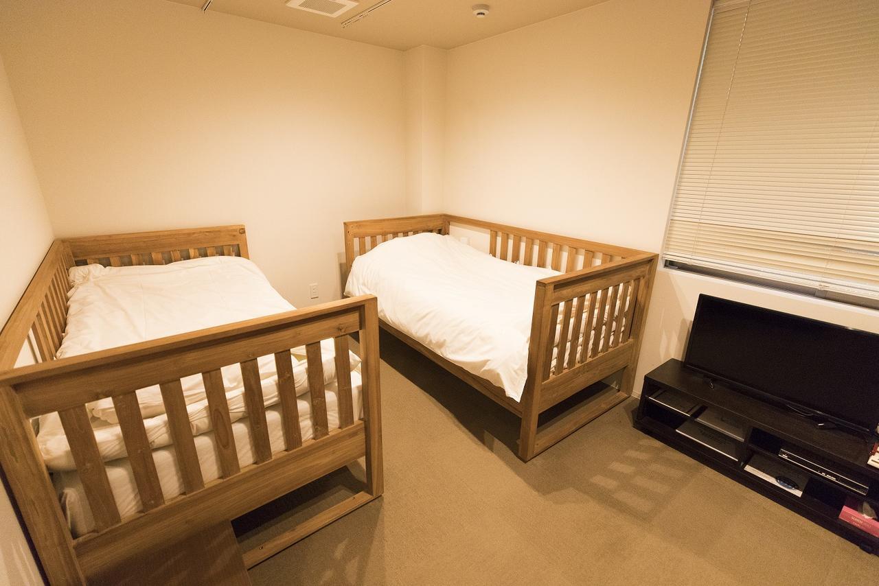 Yadokari Namba Hostel Osaka Buitenkant foto