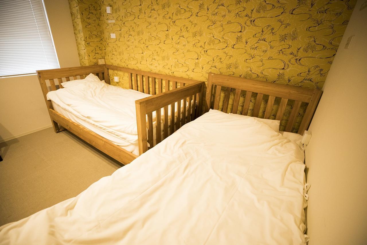 Yadokari Namba Hostel Osaka Buitenkant foto