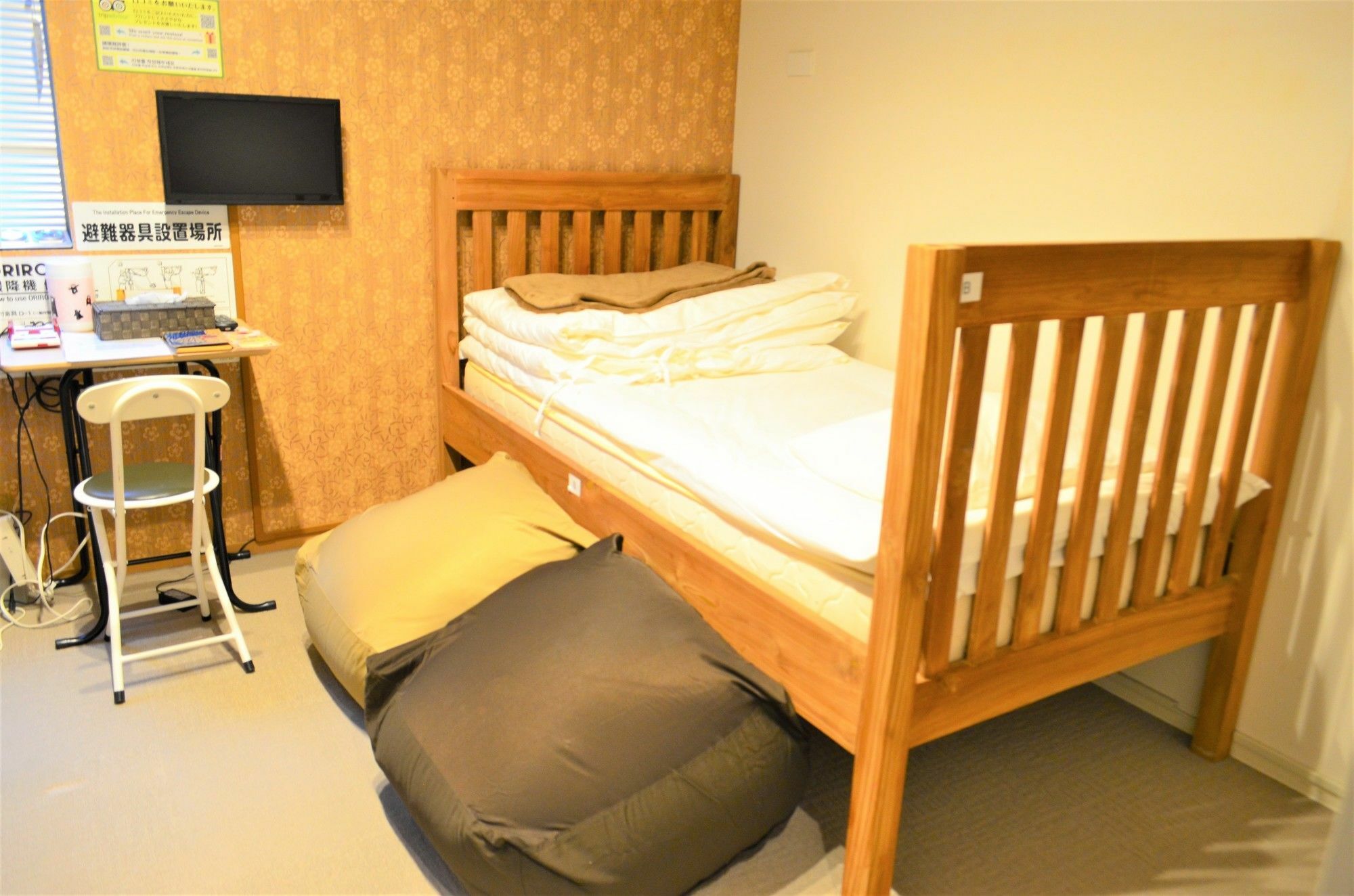 Yadokari Namba Hostel Osaka Buitenkant foto